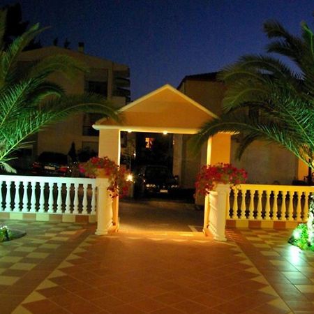 Calypso Hotel Сівірі Екстер'єр фото